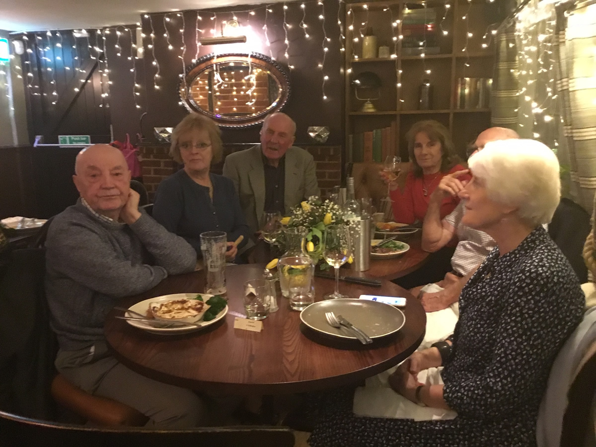 Singles group marlow